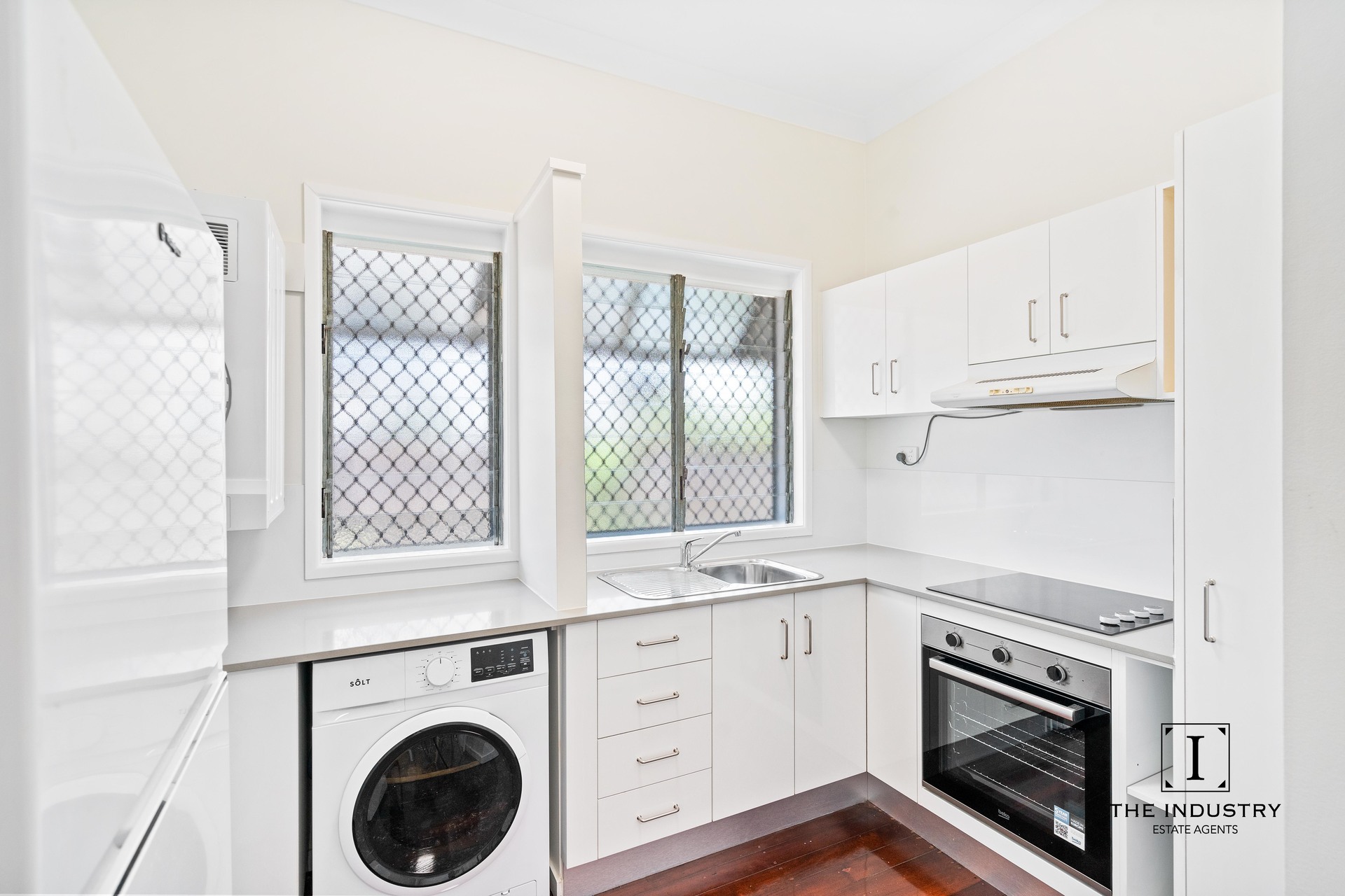 5/286 Lake Street, Cairns North, QLD 4870 AUS