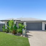 10 Flow Close, Trinity Beach, QLD 4879 AUS