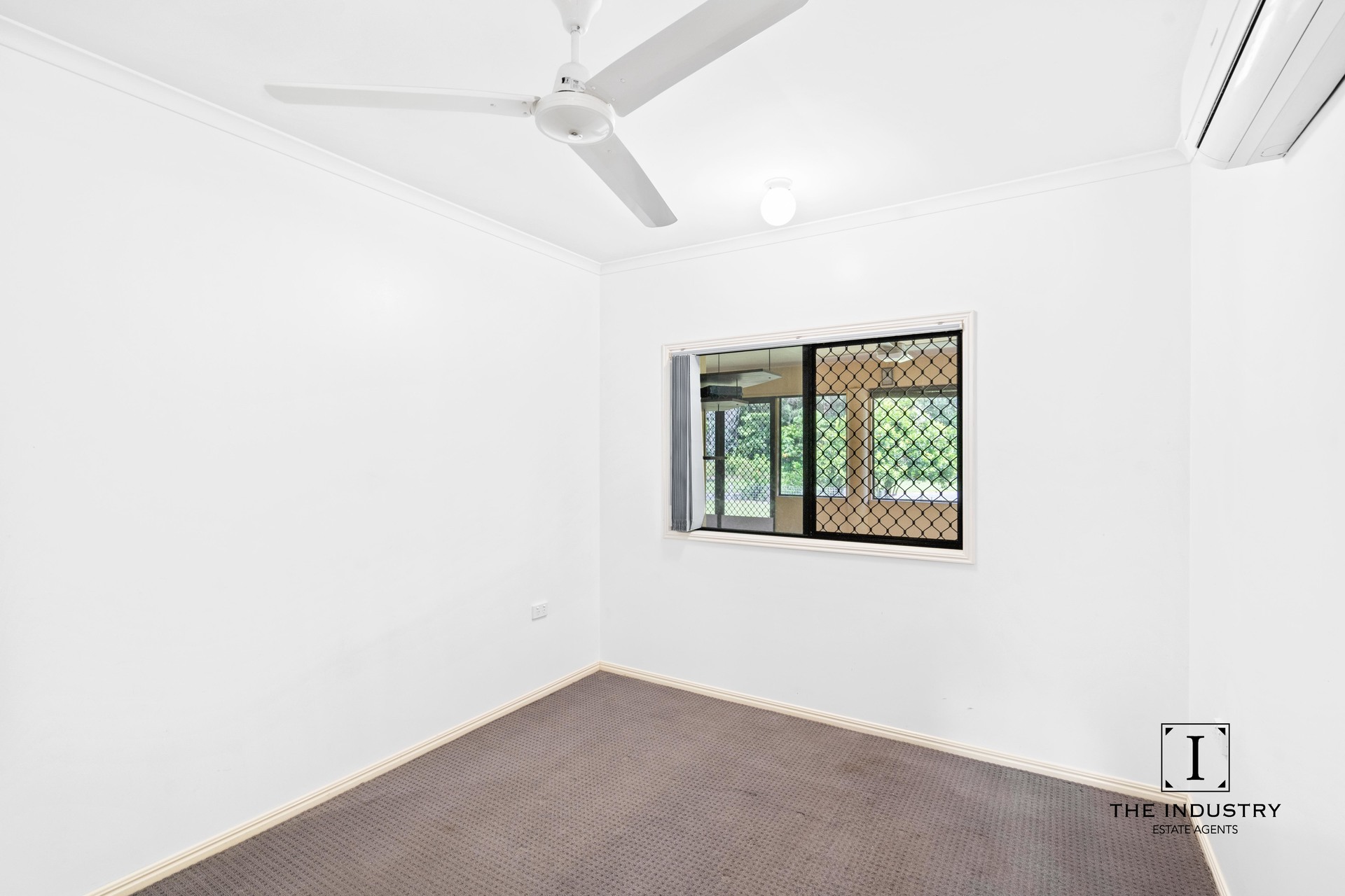 1 Jumrum Close, Kuranda, QLD 4881 AUS