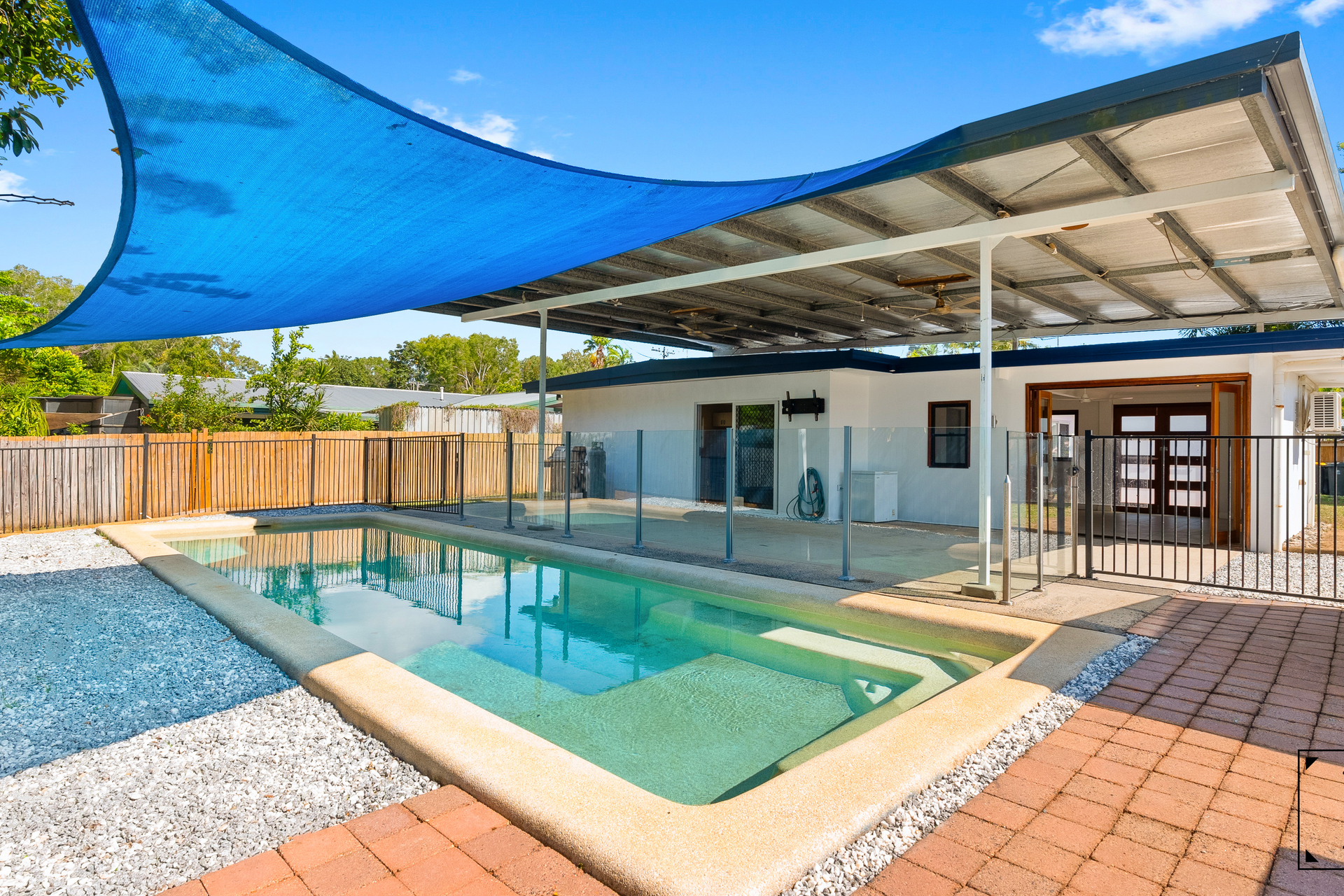 11 Golf Street, Yorkeys Knob, QLD 4878 AUS