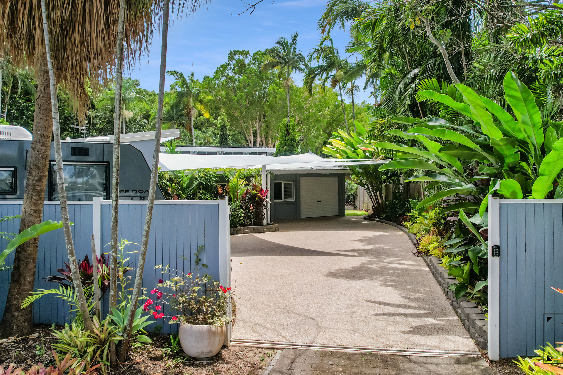 8 Wagtail Close, Kewarra Beach, QLD 4879 AUS