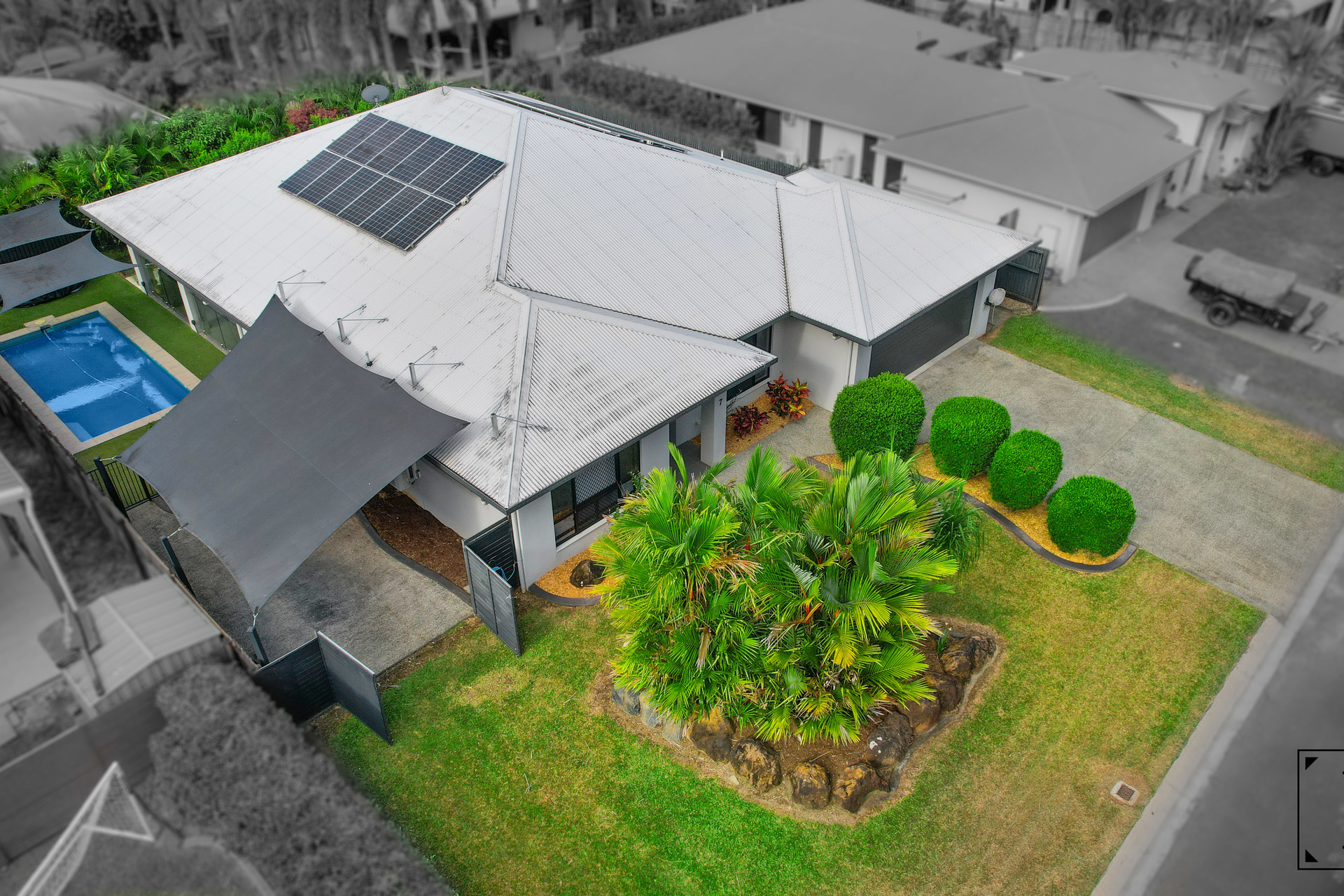 7 Bromell Close, Redlynch, QLD 4870 AUS