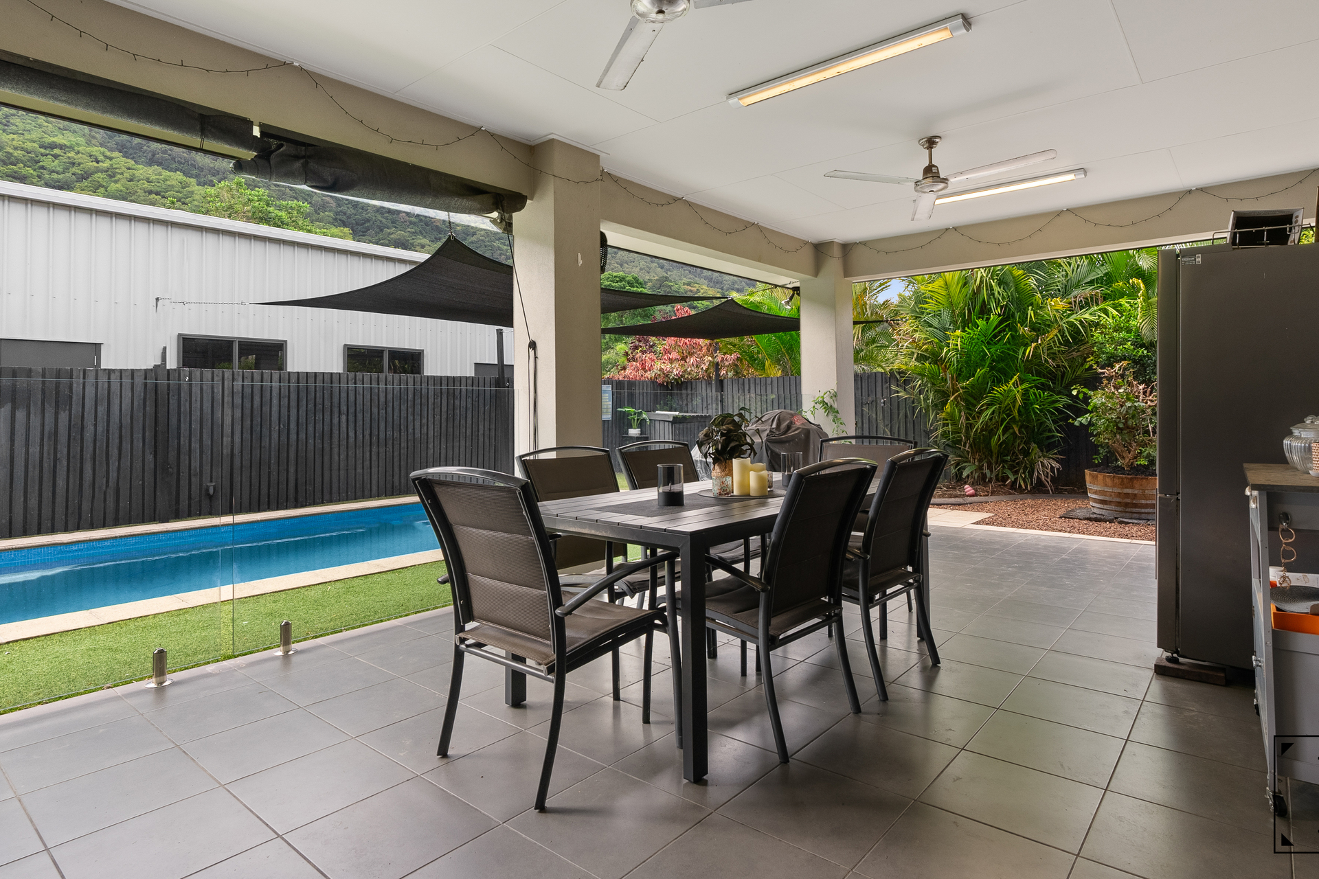 7 Bromell Close, Redlynch, QLD 4870 AUS