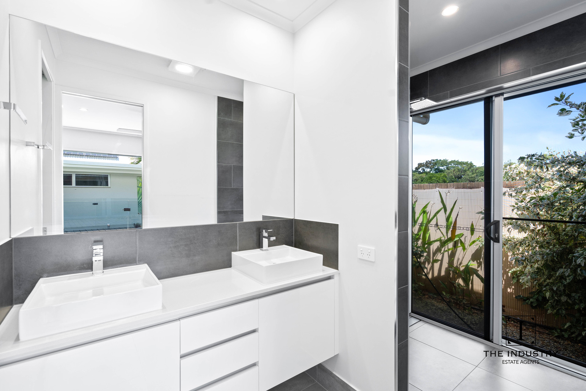 68 Flagship Drive, Trinity Beach, QLD 4879 AUS