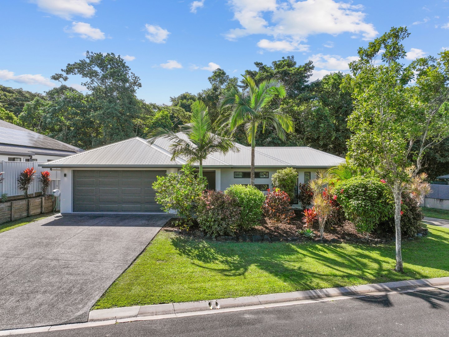 4 Greenvale Close, Smithfield, QLD 4878 AUS