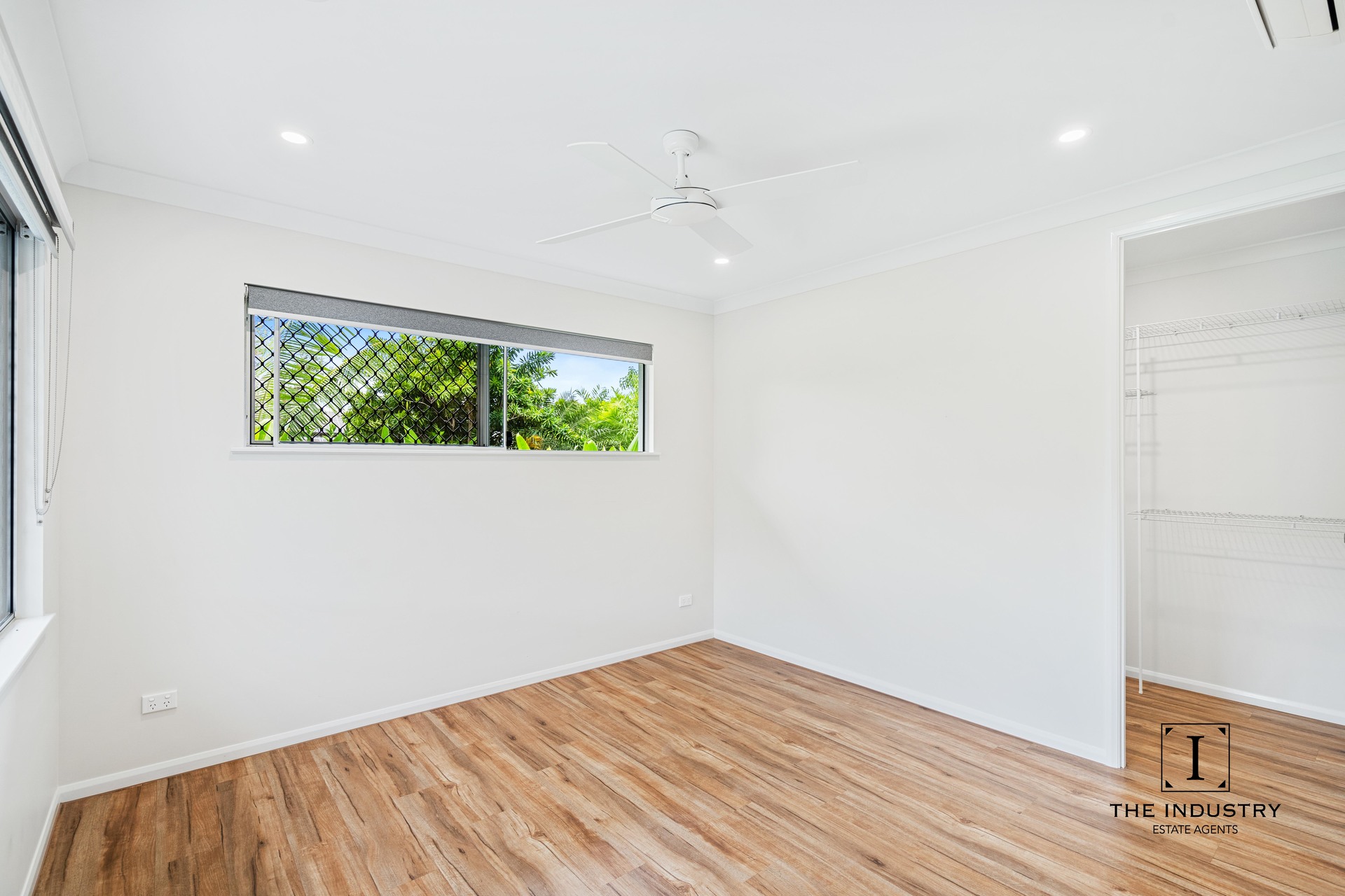 10 Flow Close, Trinity Beach, QLD 4879 AUS