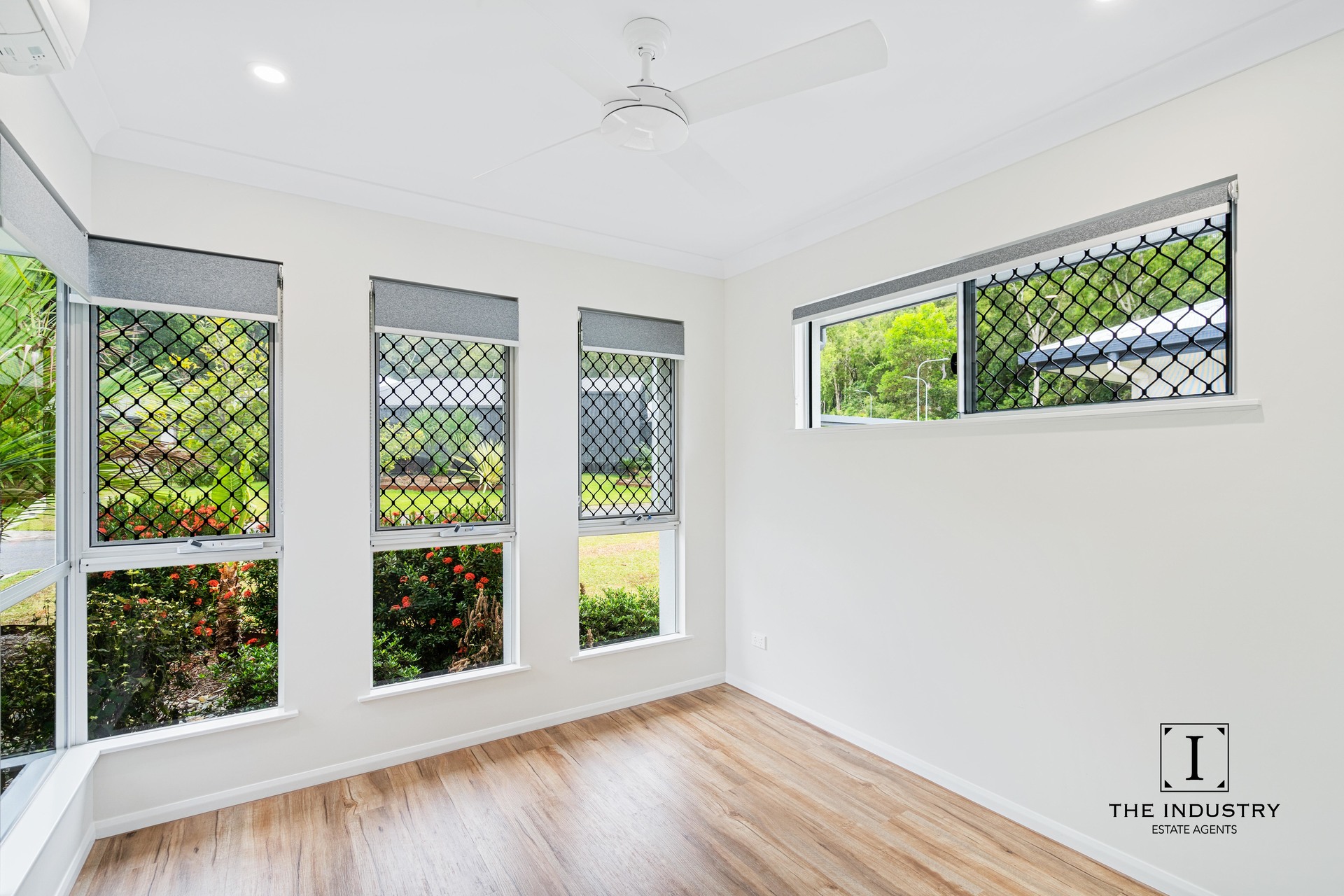 10 Flow Close, Trinity Beach, QLD 4879 AUS