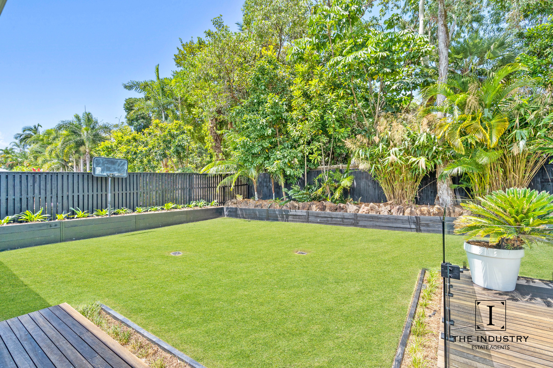 34 Lagoon Drive, Trinity Beach, QLD 4879 AUS