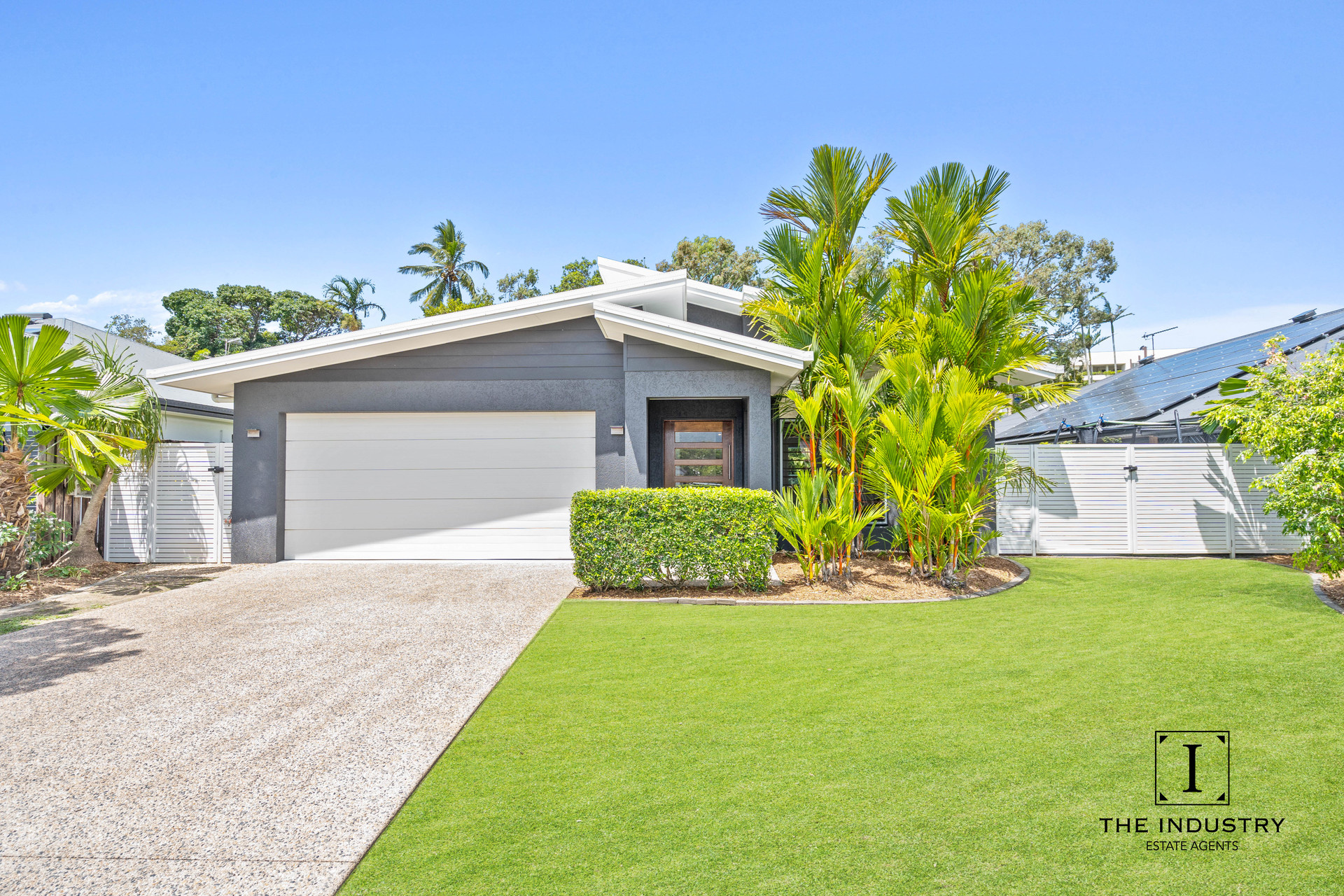 34 Lagoon Drive, Trinity Beach, QLD 4879 AUS