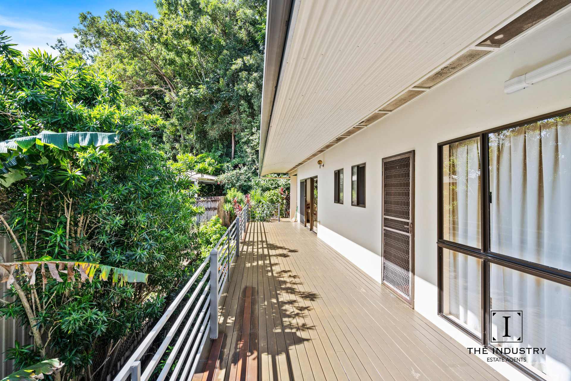 4 Wakunai Close, Trinity Beach, QLD 4879 AUS