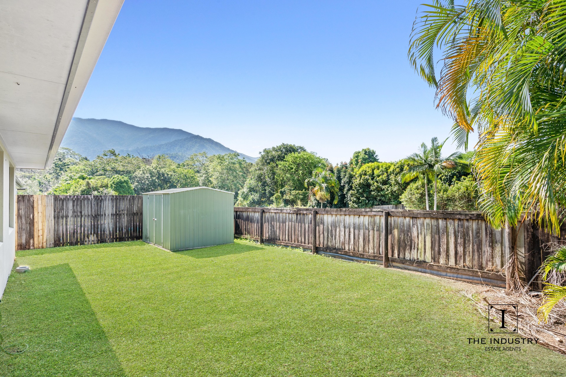 4 Kehone Street, Redlynch, QLD 4870 AUS