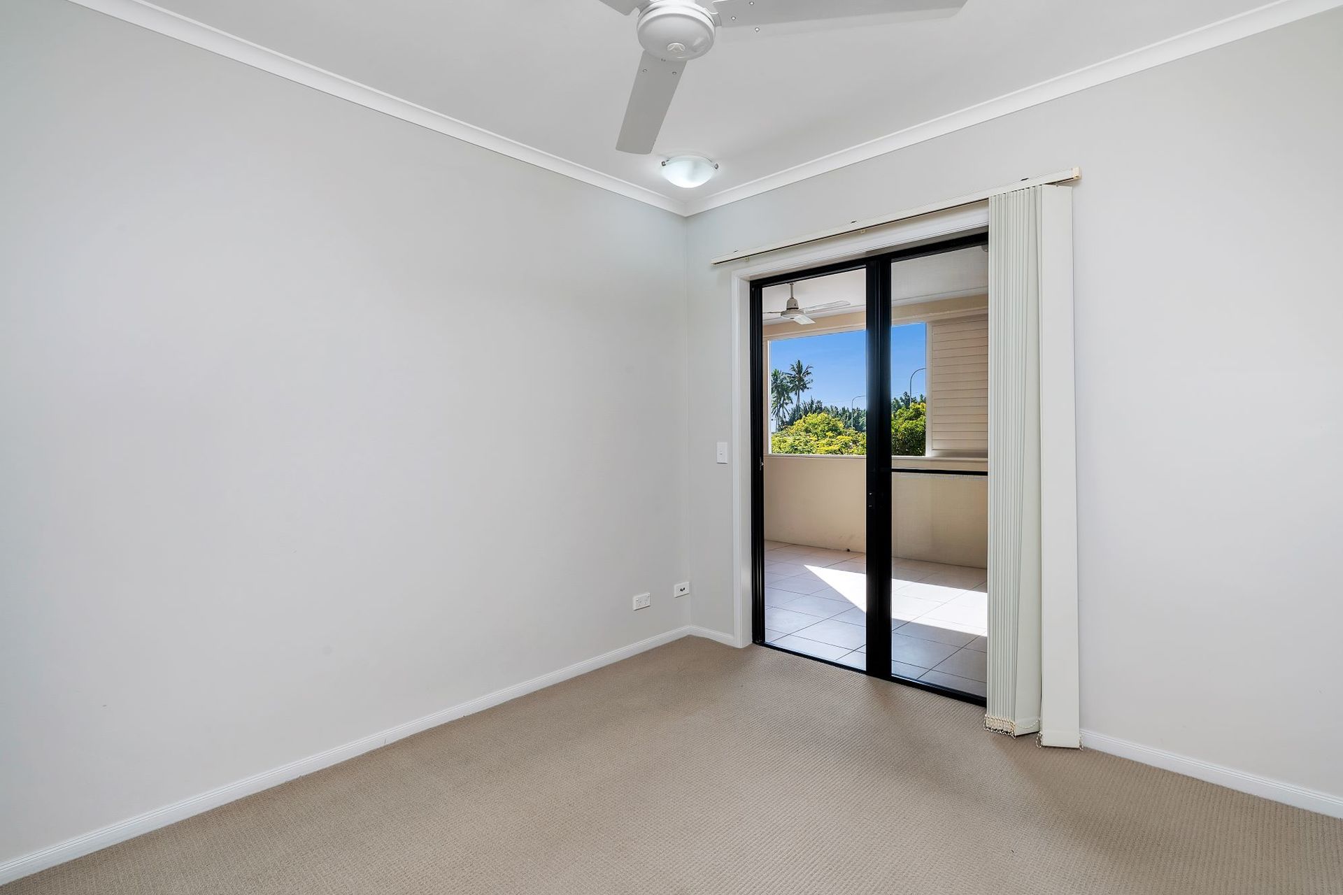 107/335-339 Lake Street, Cairns North, QLD 4870 AUS