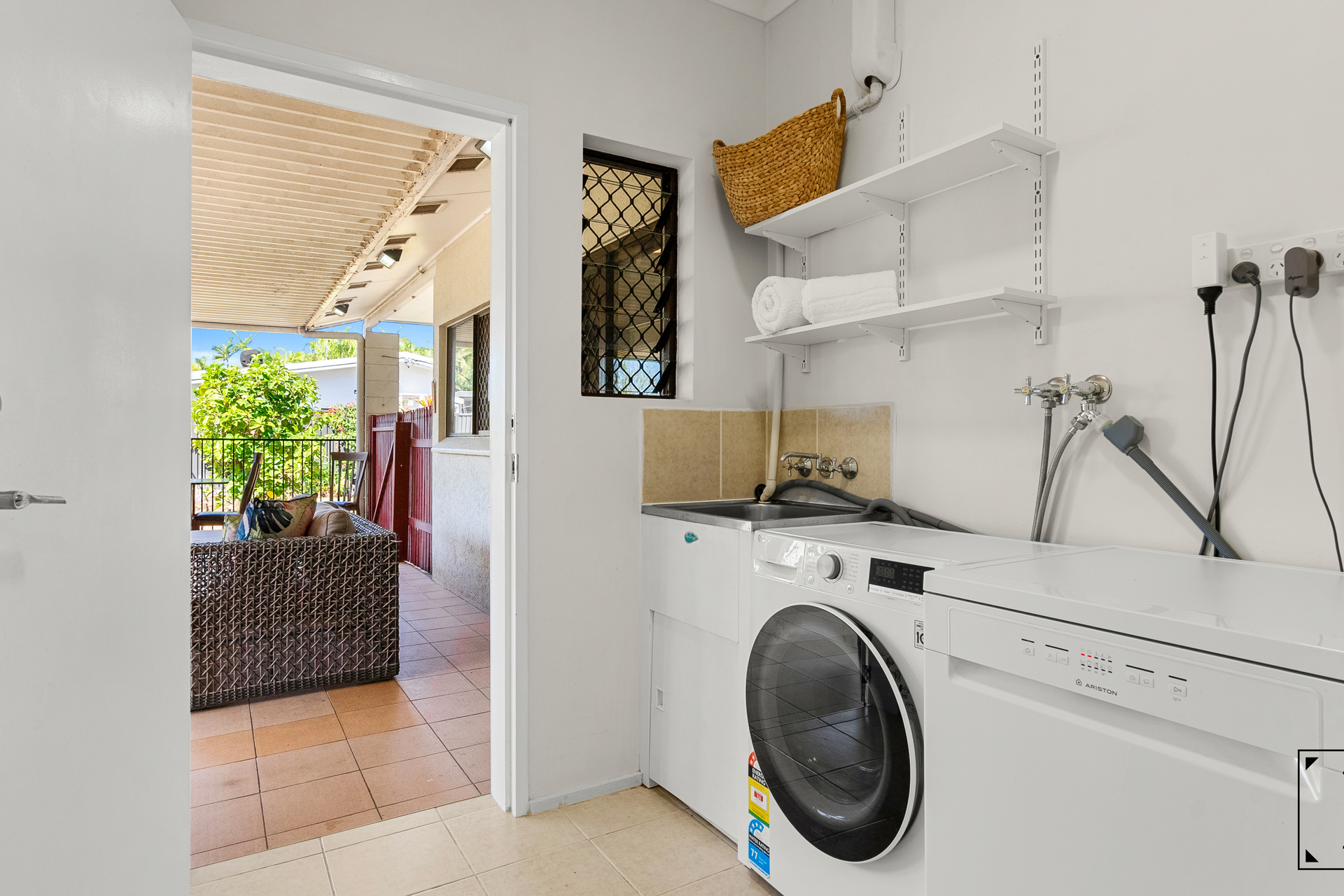 20 Baines Street, Clifton Beach, QLD 4879 AUS