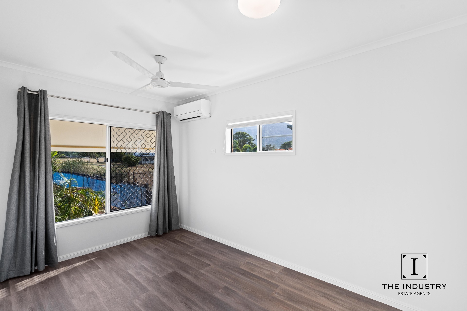 4/37 Mintaro Crescent, Woree, QLD 4868 AUS