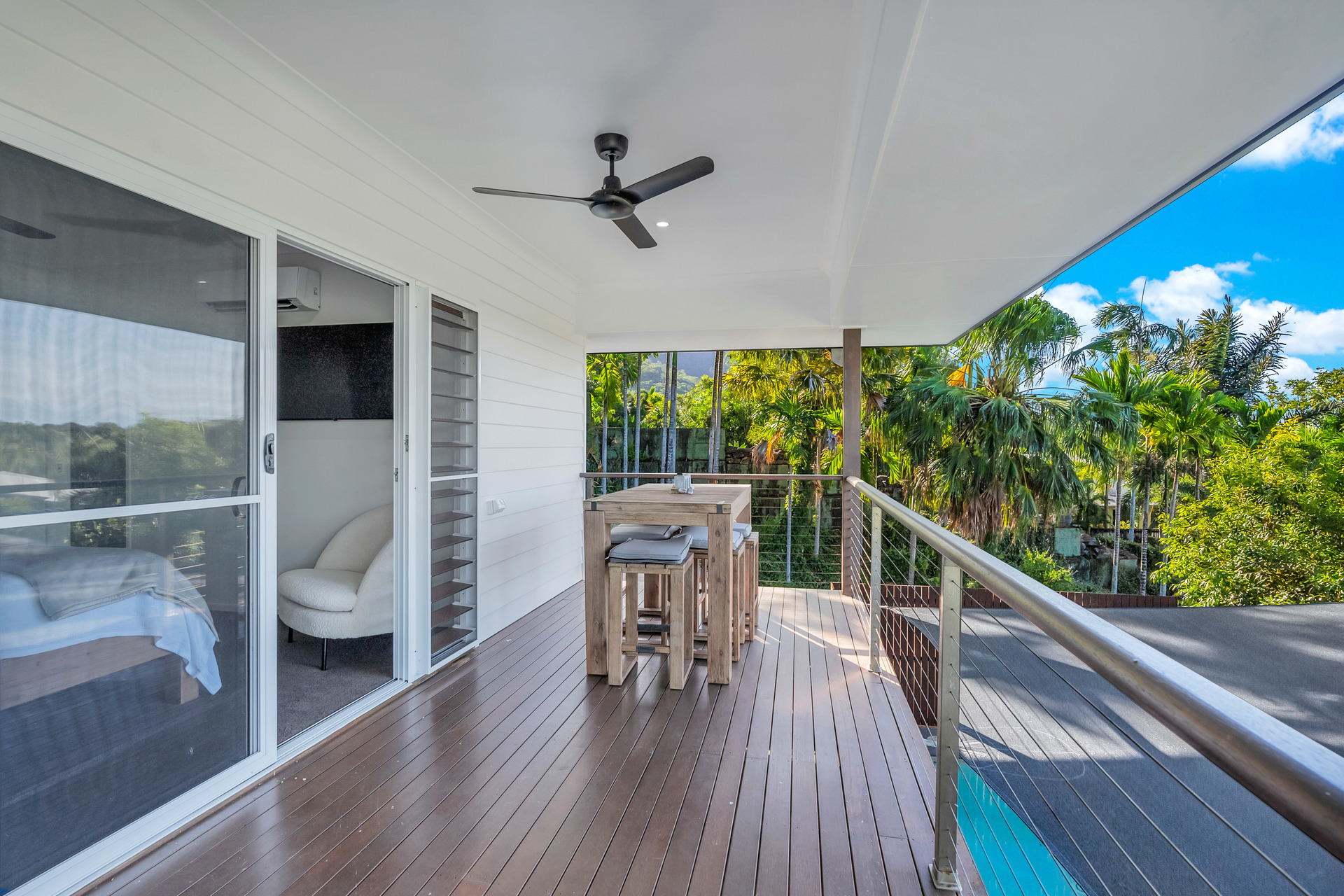 8 Seascape Close, Palm Cove, QLD 4879 AUS