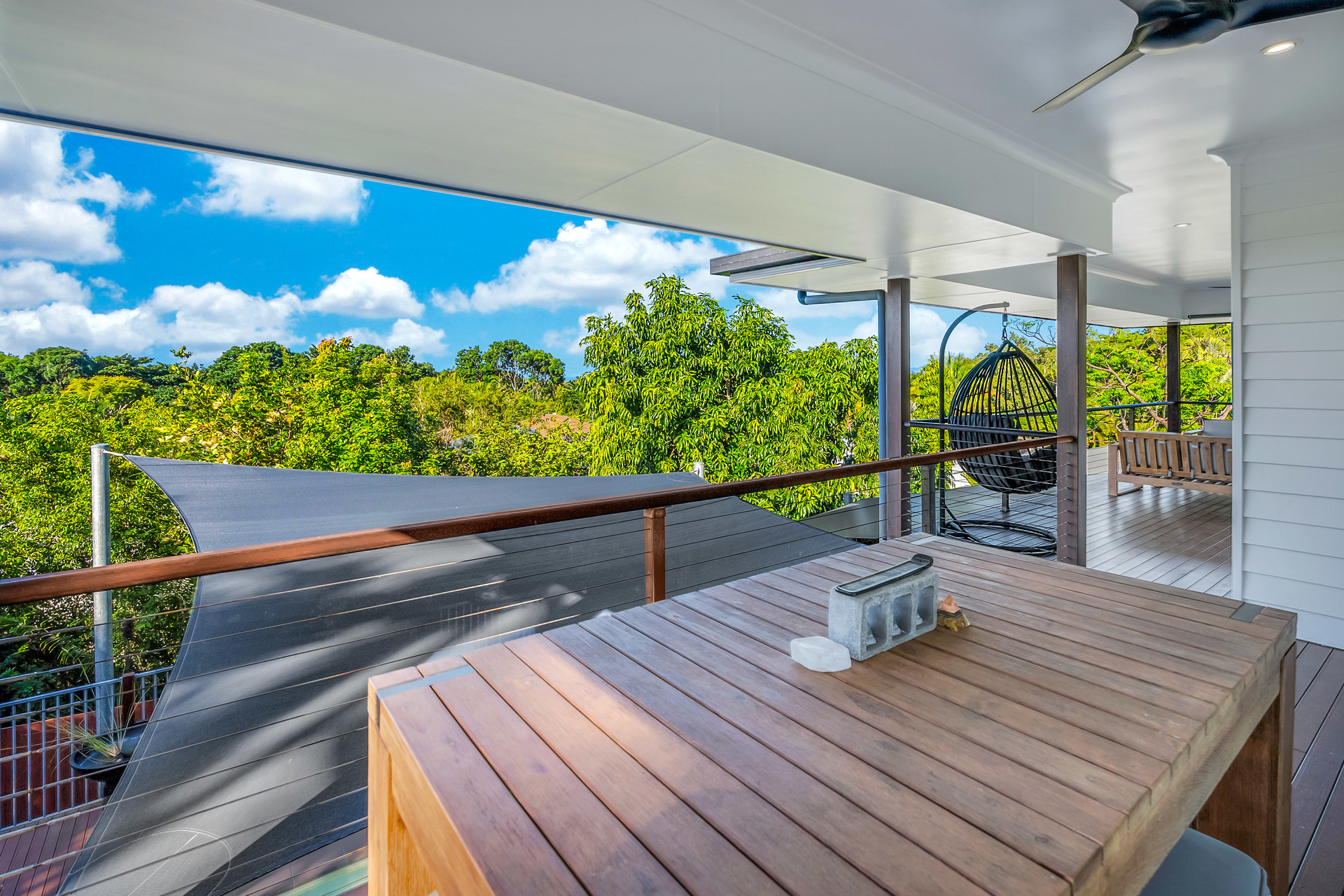 8 Seascape Close, Palm Cove, QLD 4879 AUS