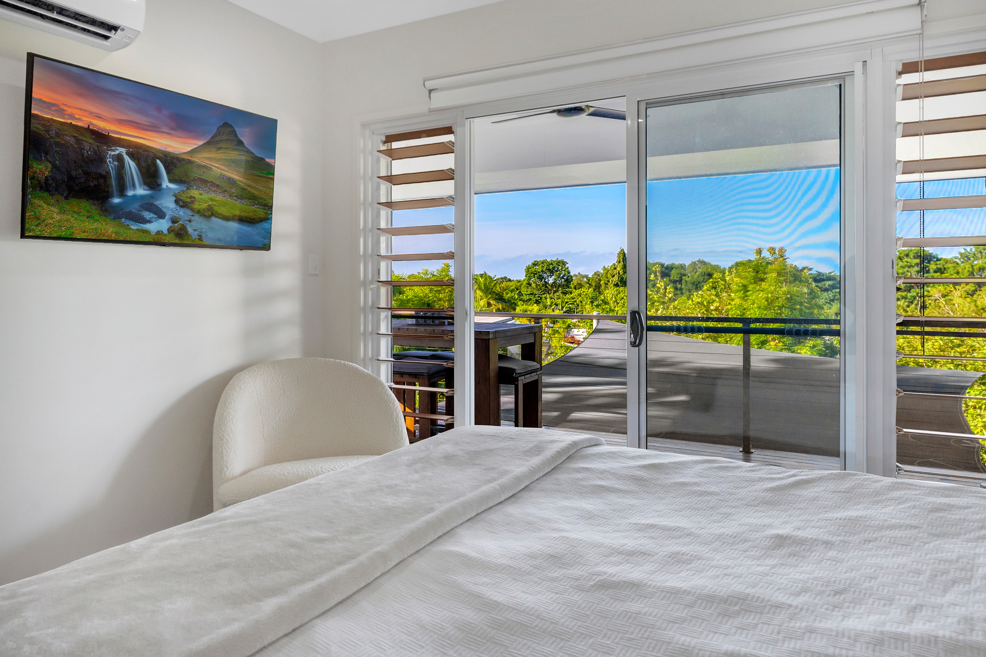 8 Seascape Close, Palm Cove, QLD 4879 AUS