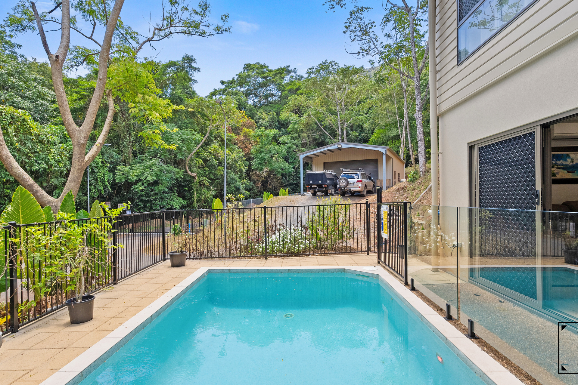 40-42 Gavin Hamilton Close, Redlynch, QLD 4870 AUS