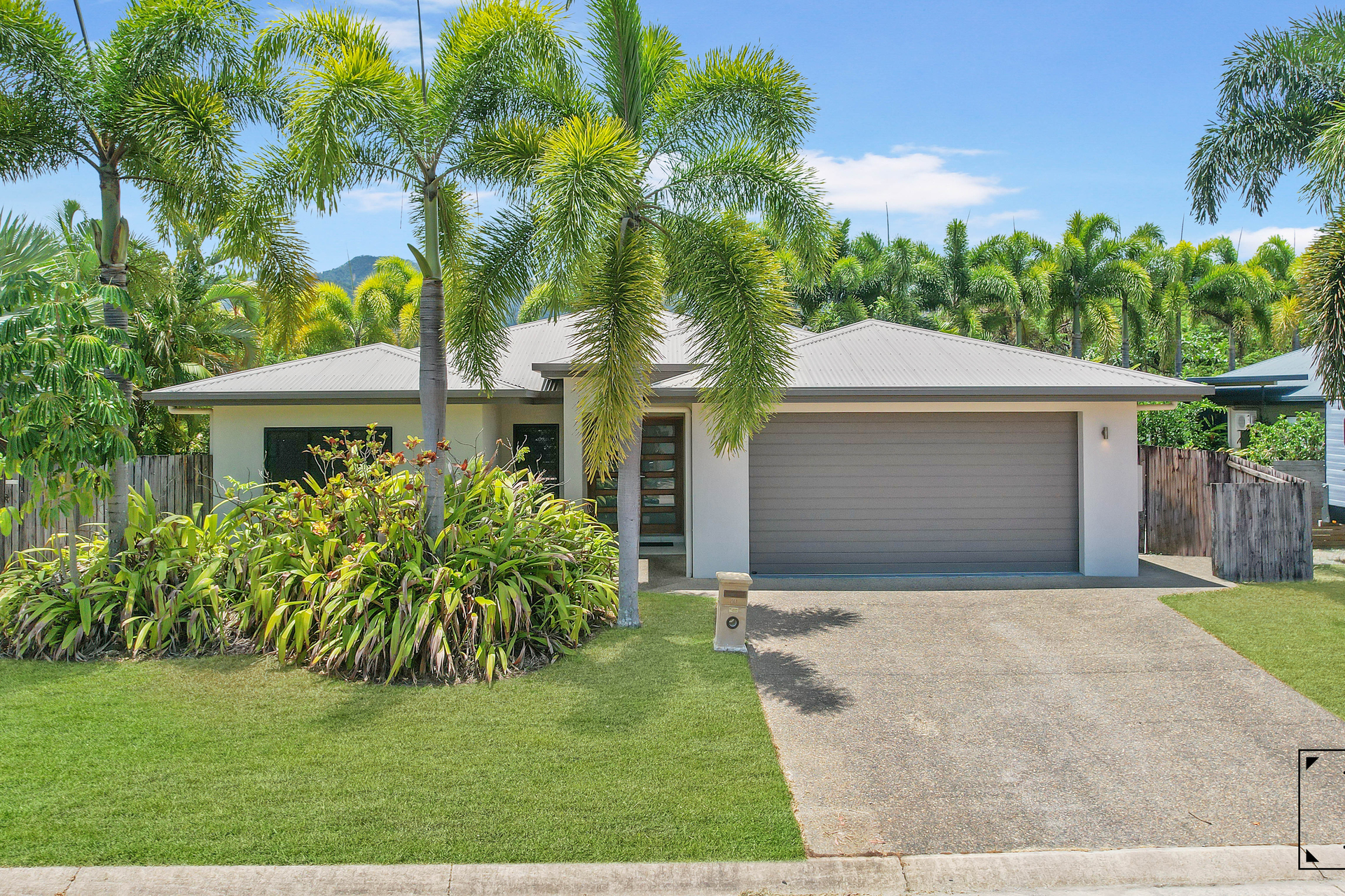 20 Edge Close, Kewarra Beach, QLD 4879 AUS