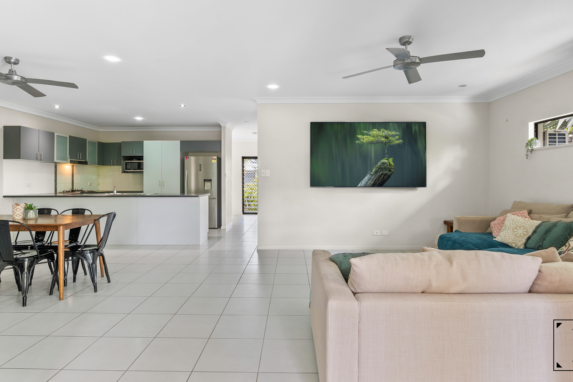 20 Edge Close, Kewarra Beach, QLD 4879 AUS