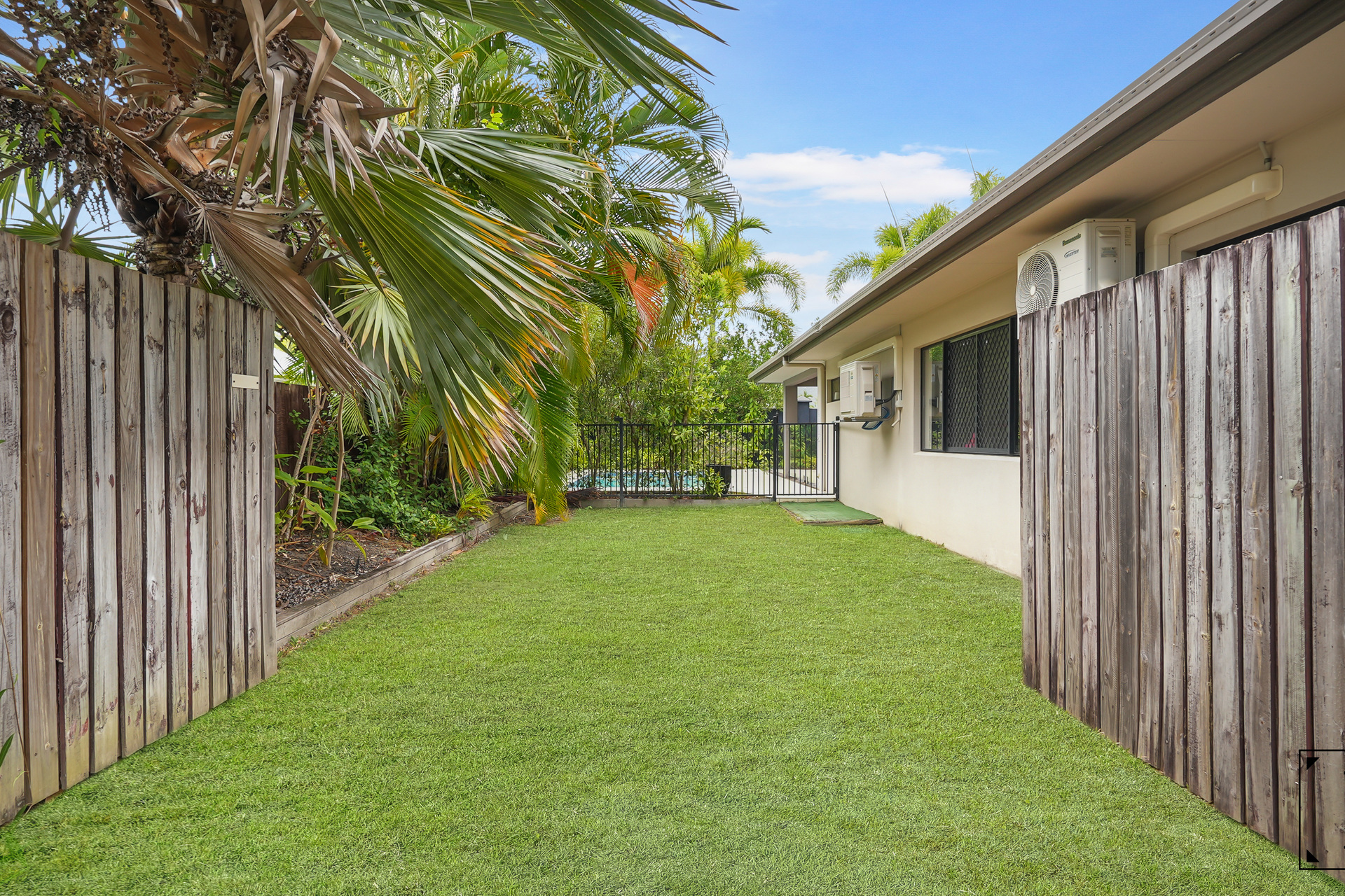 20 Edge Close, Kewarra Beach, QLD 4879 AUS