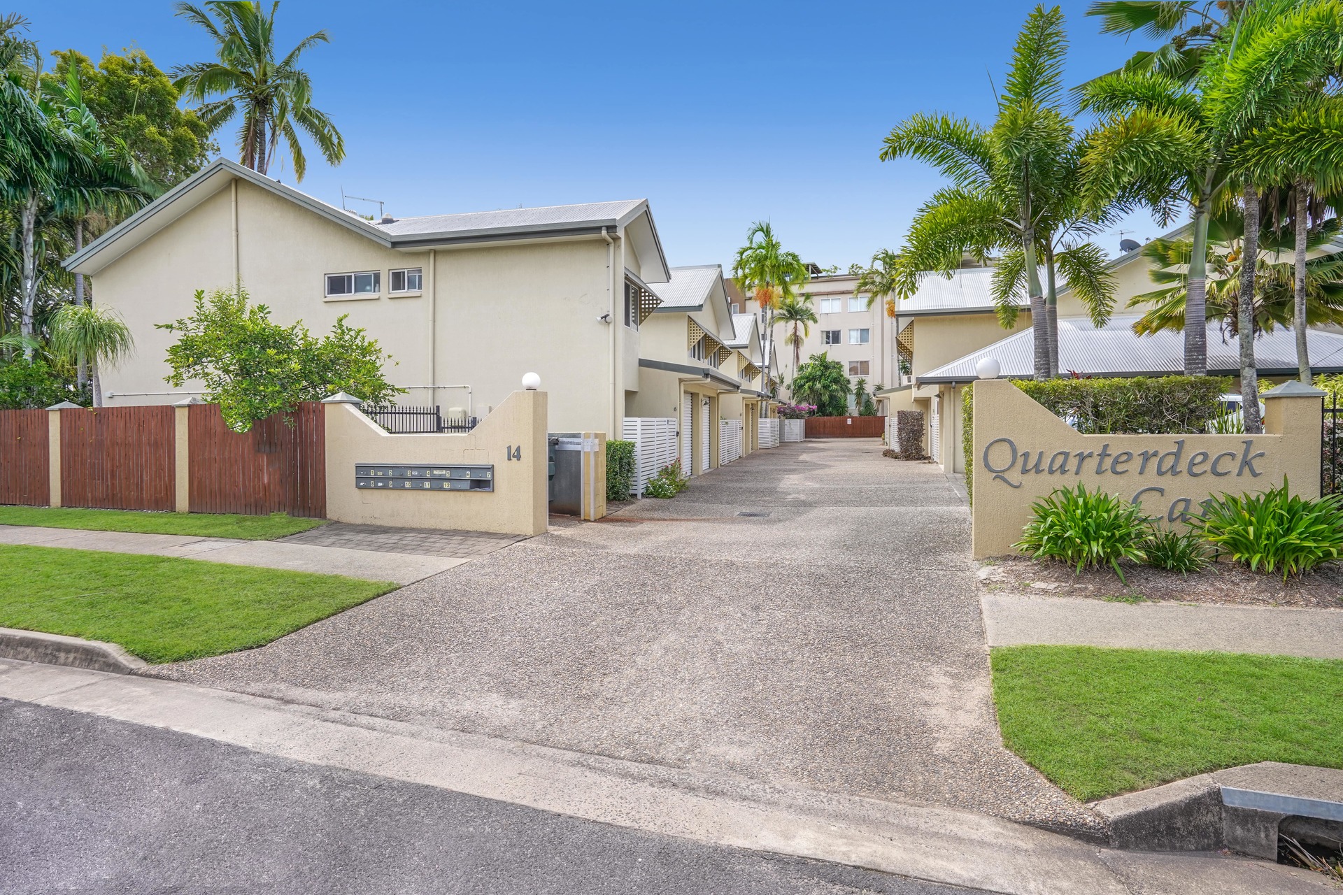 11/14 Charles Street, Cairns North, QLD 4870 AUS