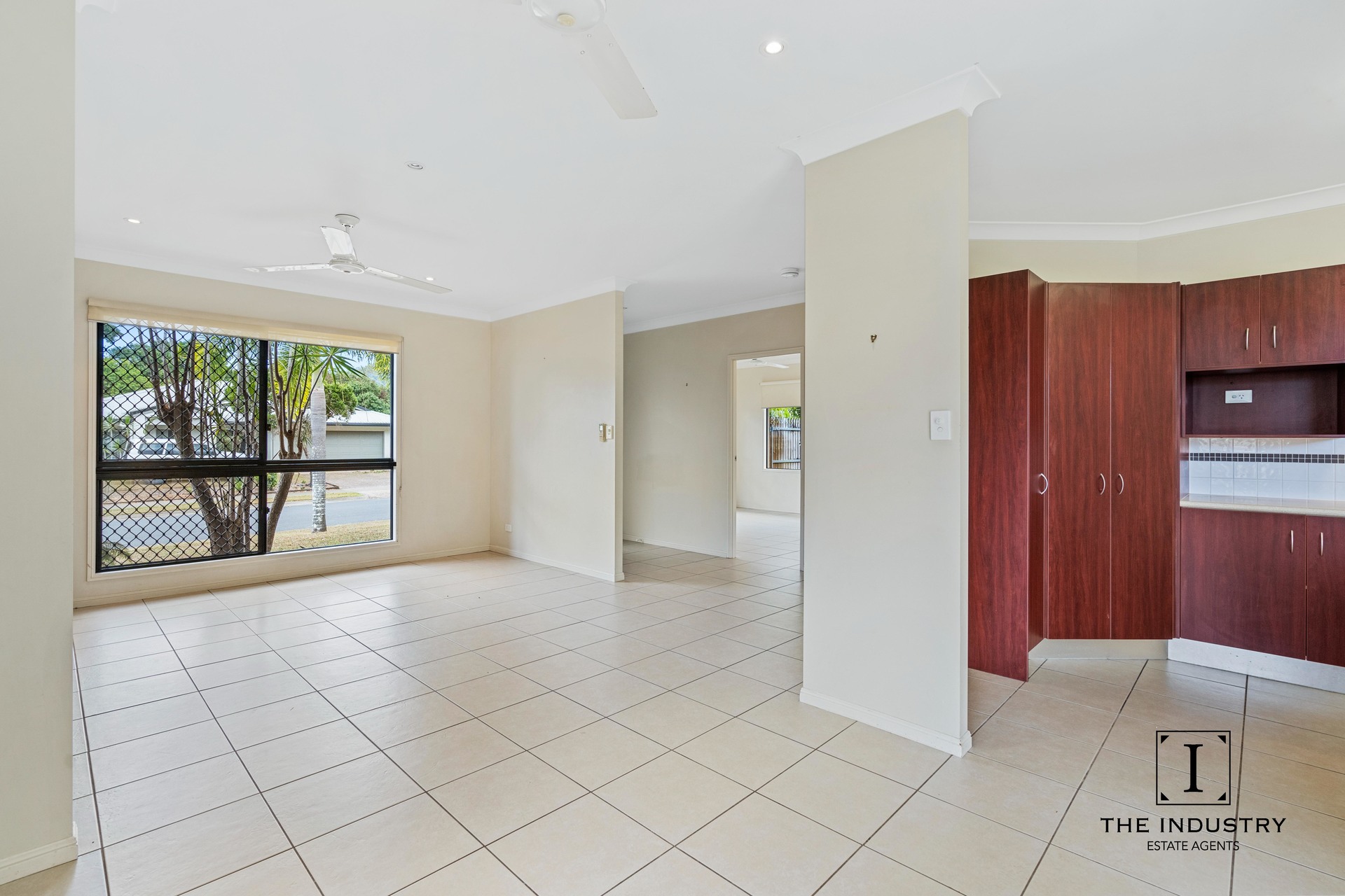 48 Fitzmaurice Drive, Bentley Park, QLD 4869 AUS