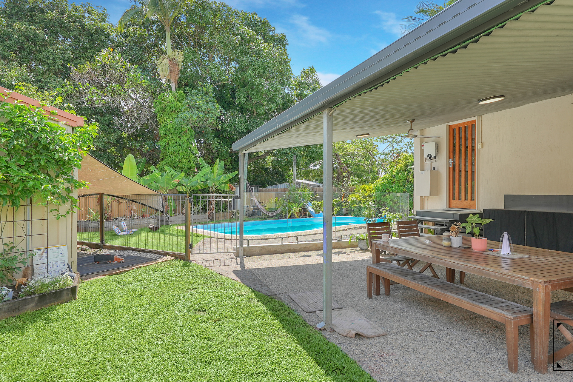 54 Jensen Street, Manoora, QLD 4870 AUS