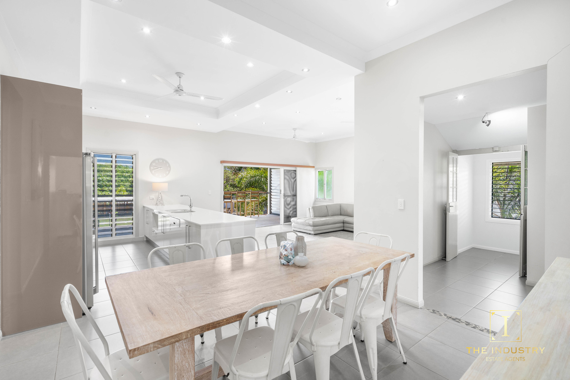 13-15 Cairns Street, Cairns North, QLD 4870 AUS