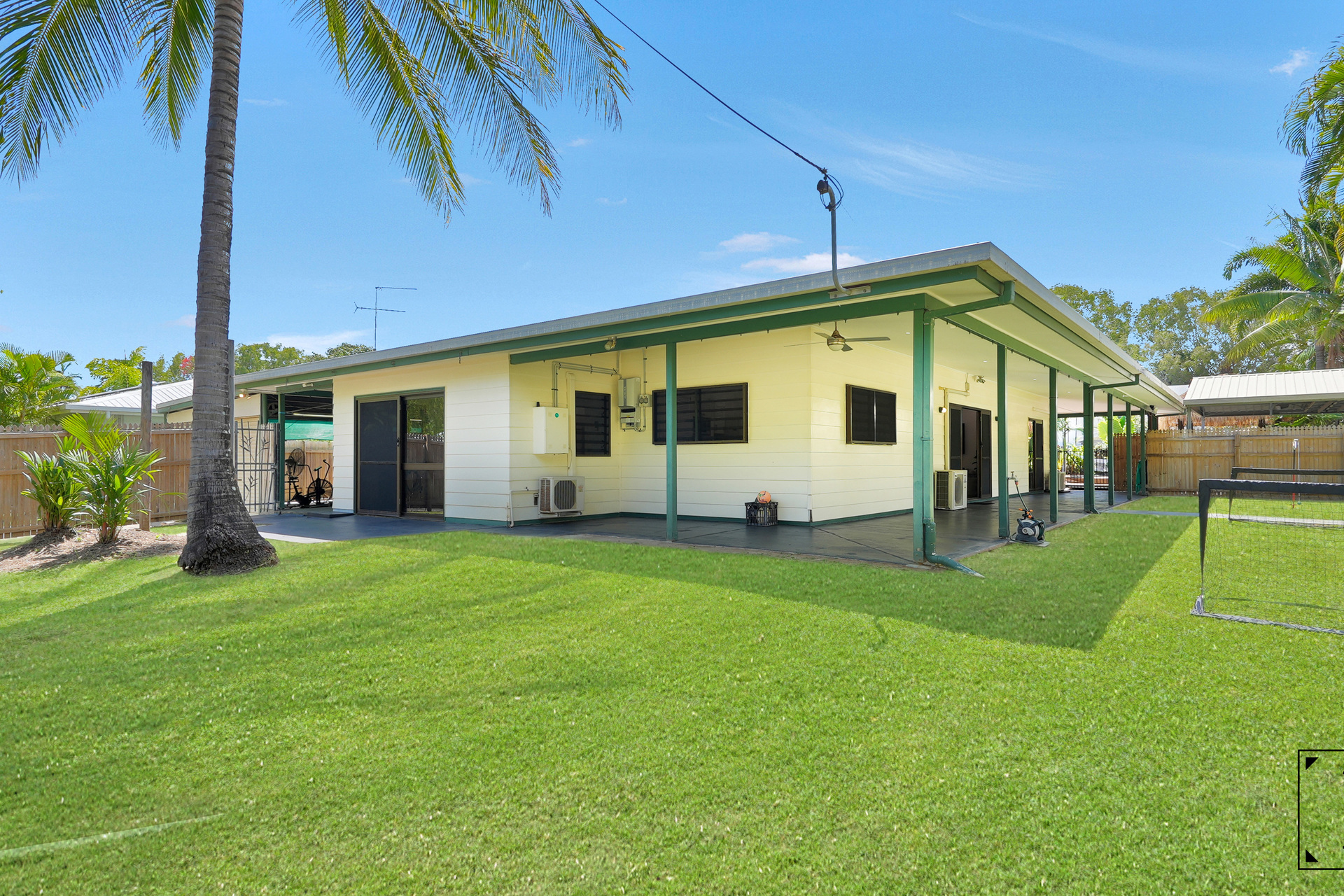 6-8 Elford Street, Clifton Beach, QLD 4879 AUS