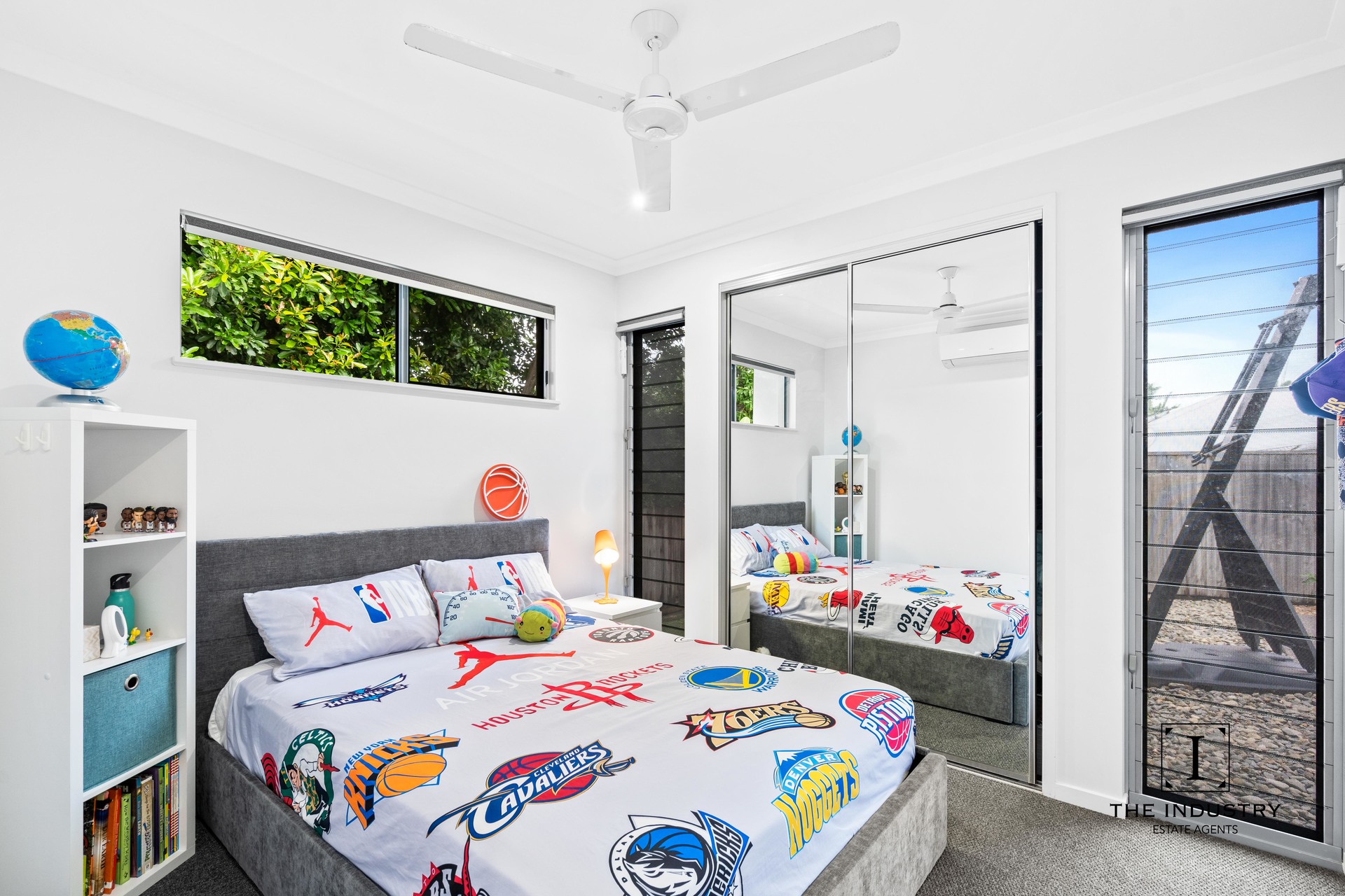 24 Midship Street, Trinity Beach, QLD 4879 AUS