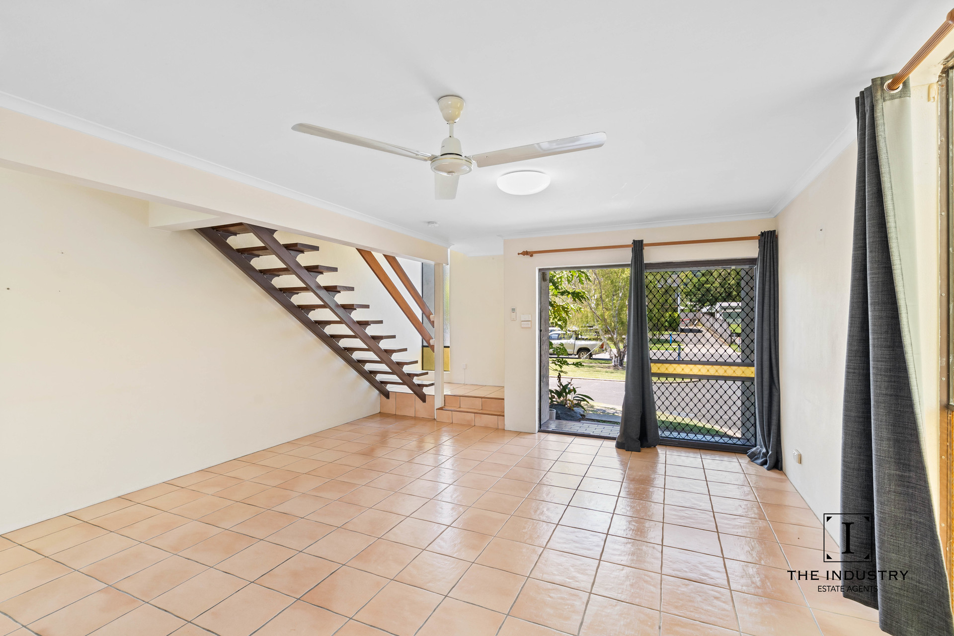 1/55-61 Mazlin Street, Edge Hill, QLD 4870 AUS