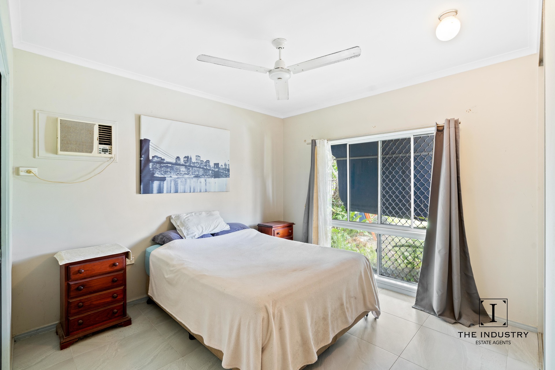 98 Baronia Crescent, Holloways Beach, QLD 4878 AUS