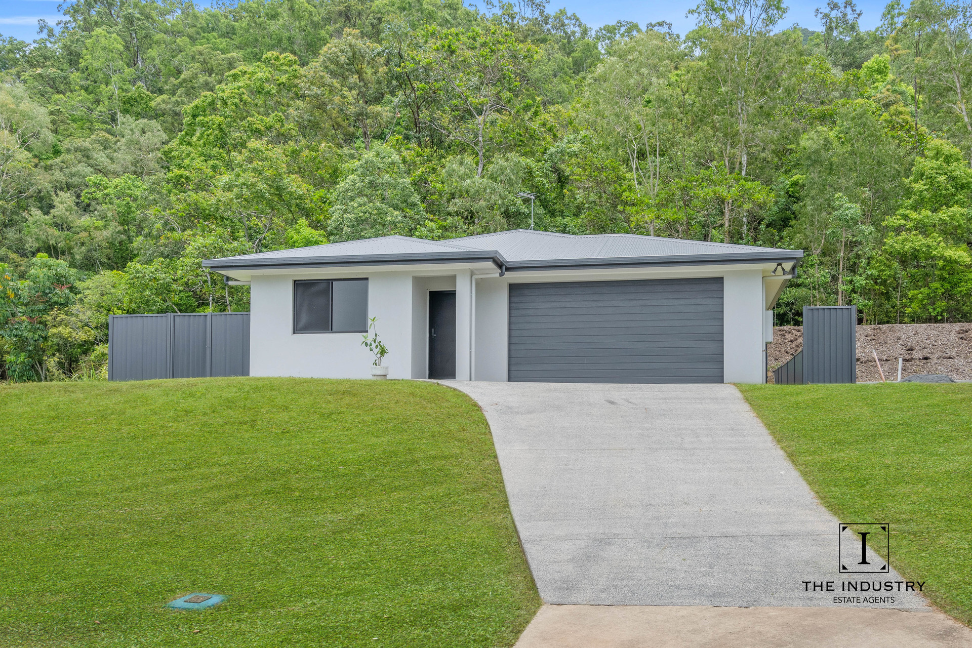 14 Bunya Close, Bentley Park, QLD 4869 AUS