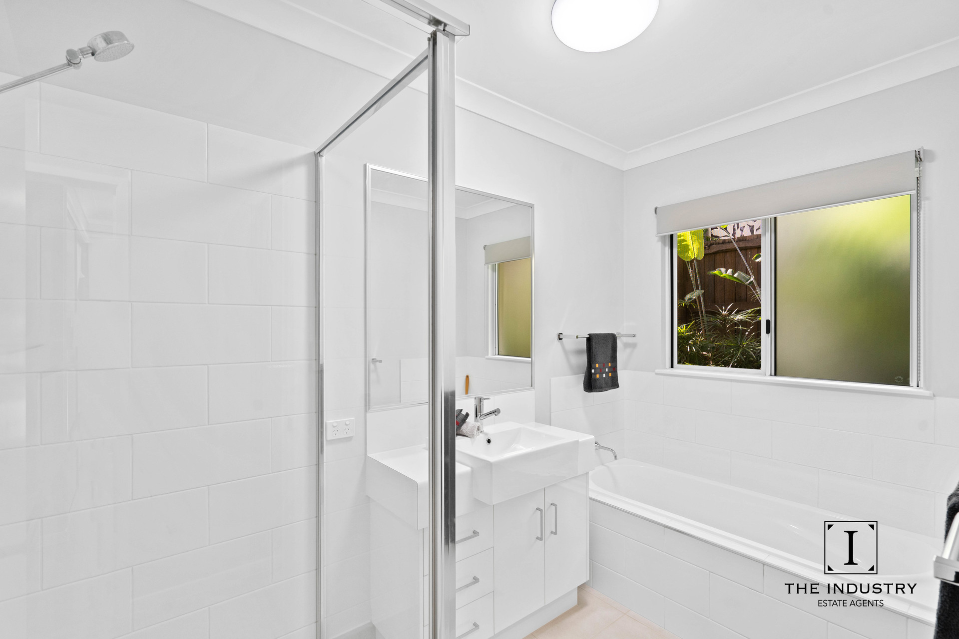 13 Flow Close, Trinity Beach, QLD 4879 AUS