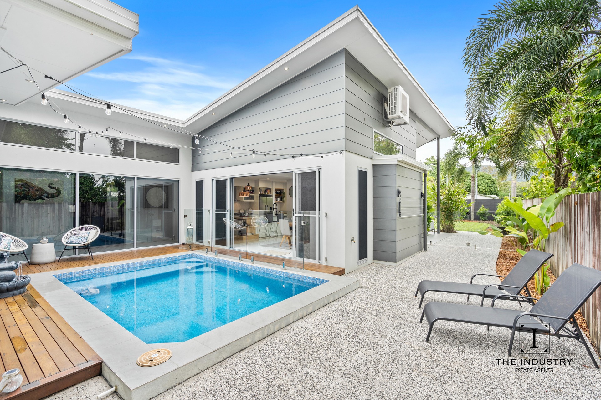 24 Midship Street, Trinity Beach, QLD 4879 AUS