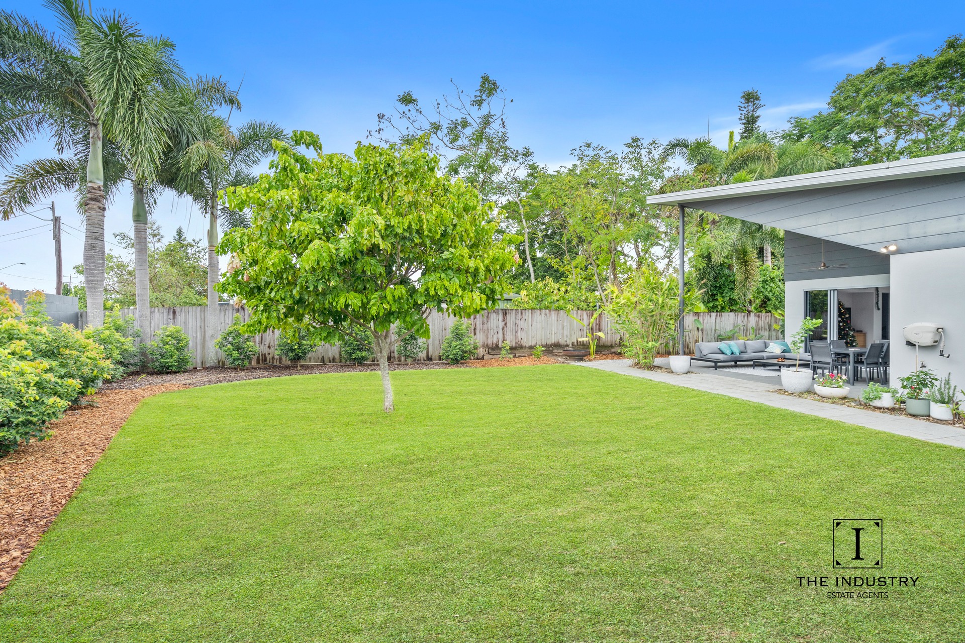 24 Midship Street, Trinity Beach, QLD 4879 AUS