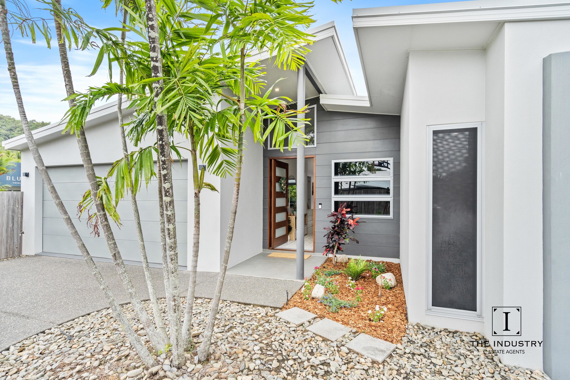 24 Midship Street, Trinity Beach, QLD 4879 AUS