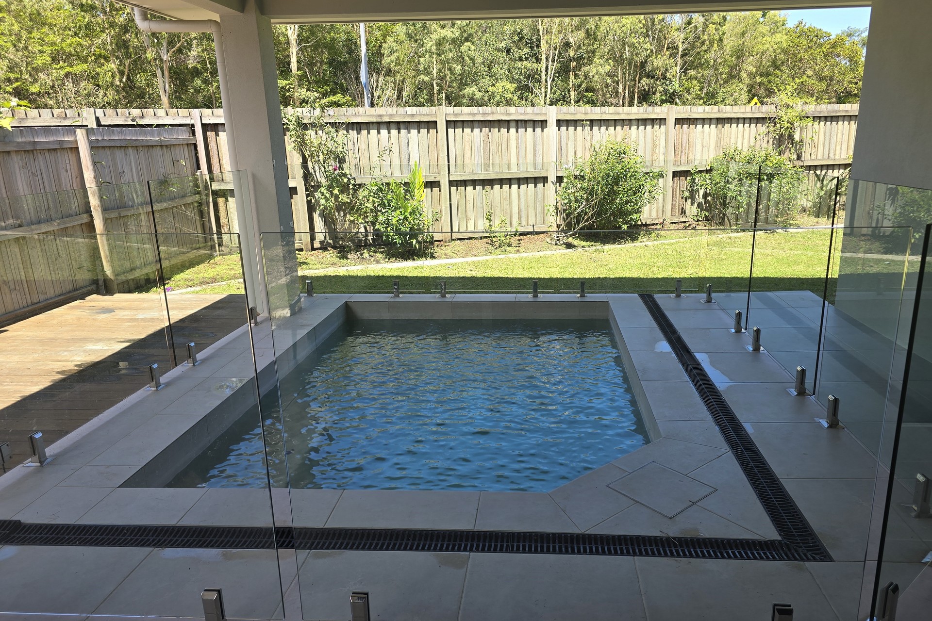 8 Headsail Drive, Trinity Beach, QLD 4879 AUS