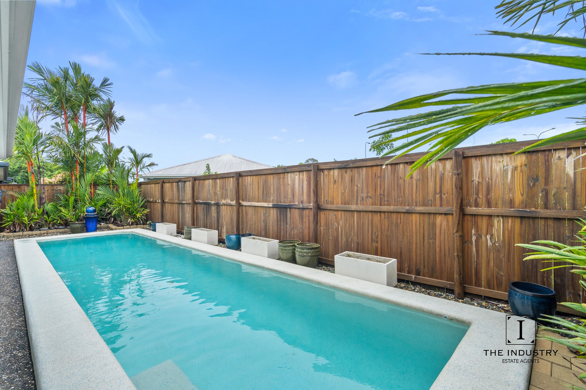 19 Quarterdeck Street, Trinity Beach, QLD 4879 AUS