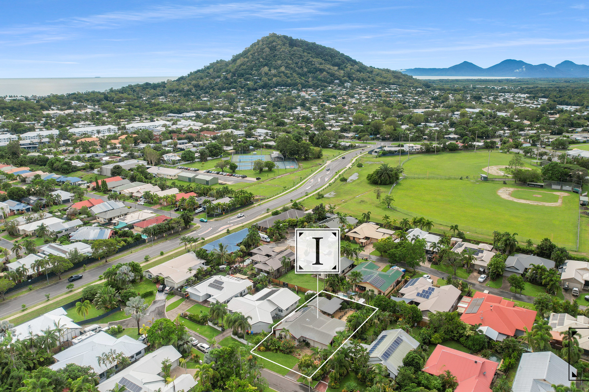 10 Castaways Close, Kewarra Beach, QLD 4879 AUS