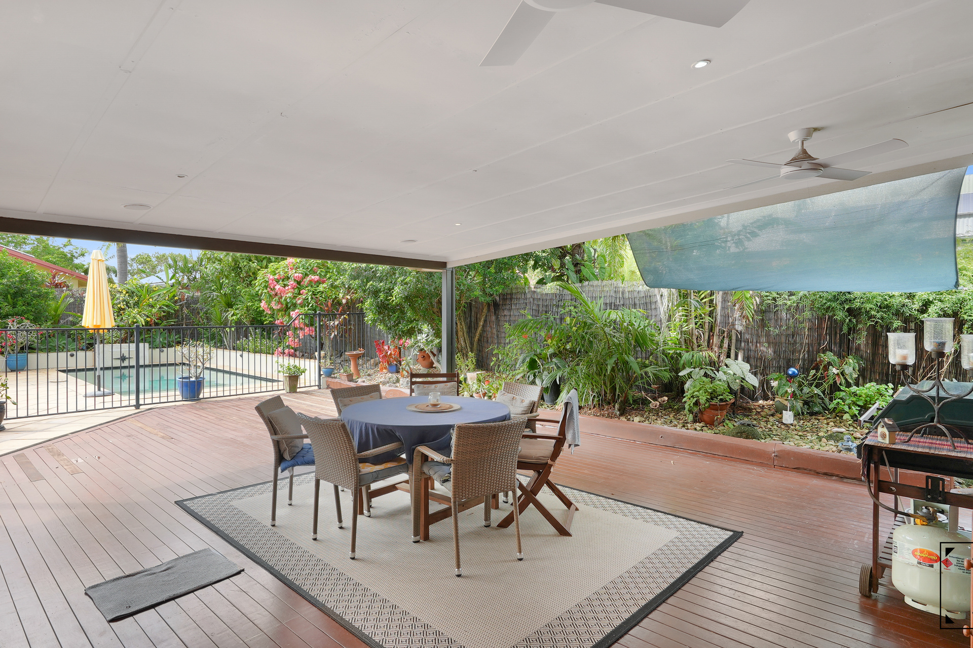 10 Castaways Close, Kewarra Beach, QLD 4879 AUS