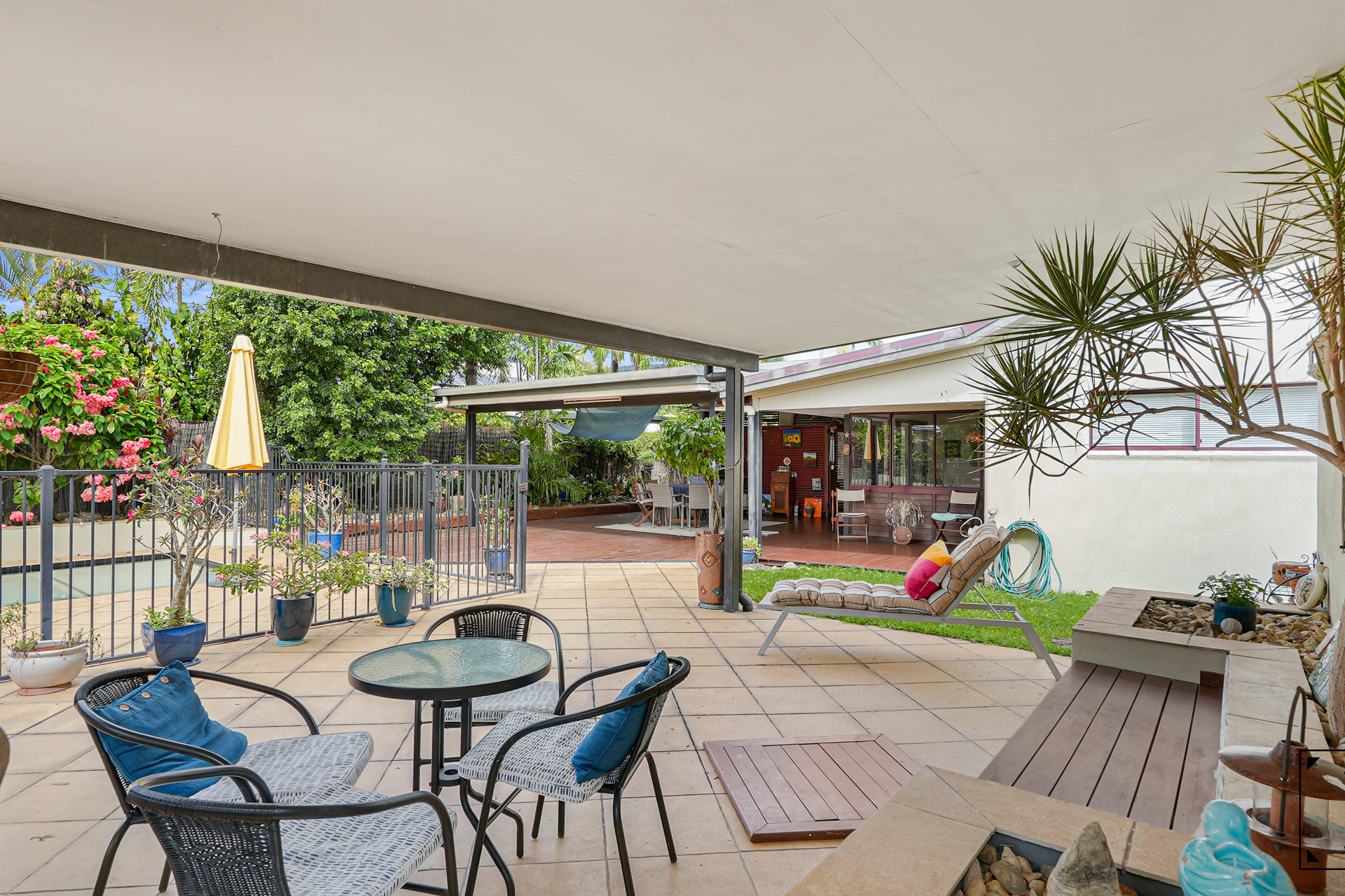 10 Castaways Close, Kewarra Beach, QLD 4879 AUS