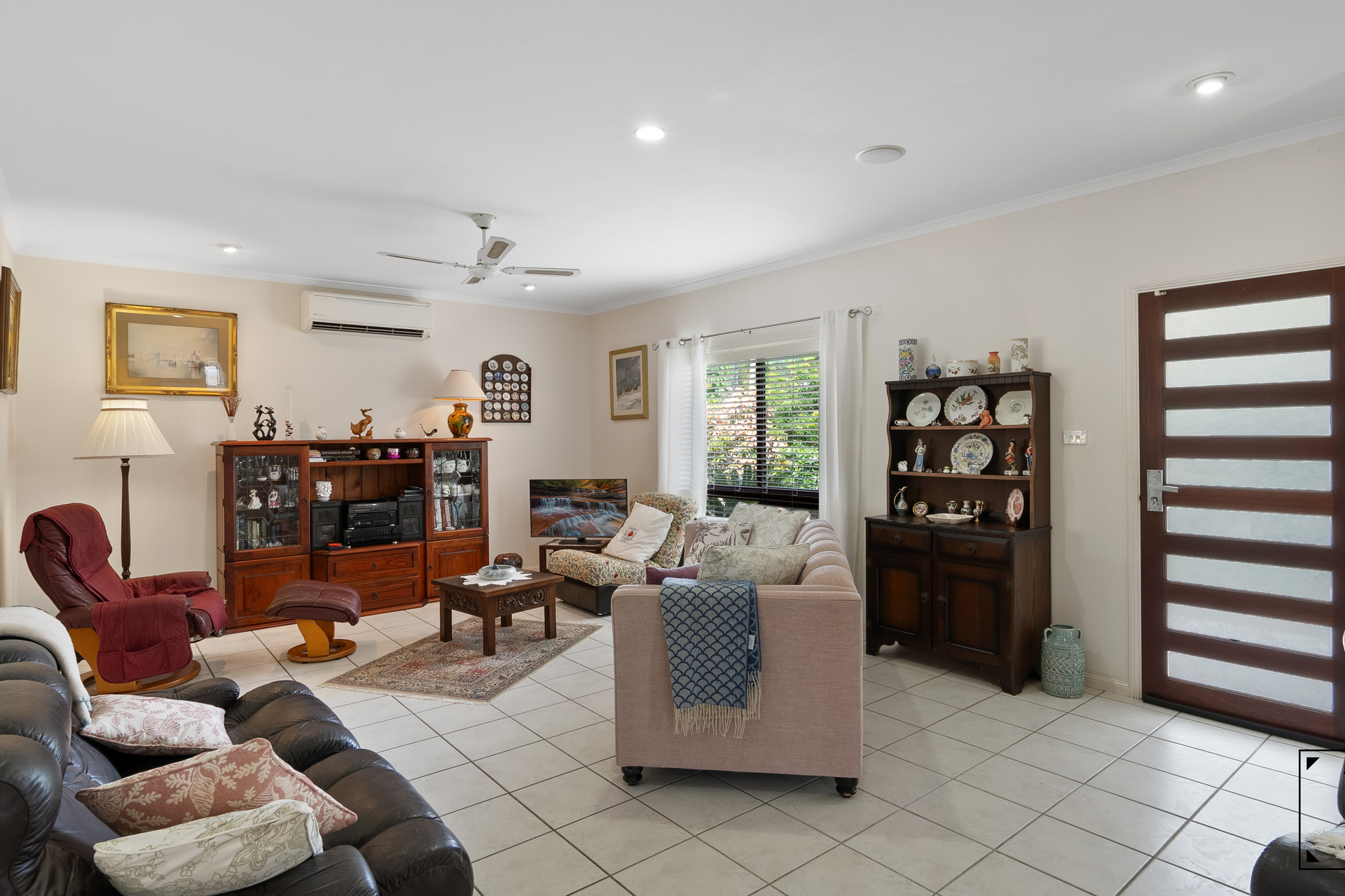 10 Castaways Close, Kewarra Beach, QLD 4879 AUS