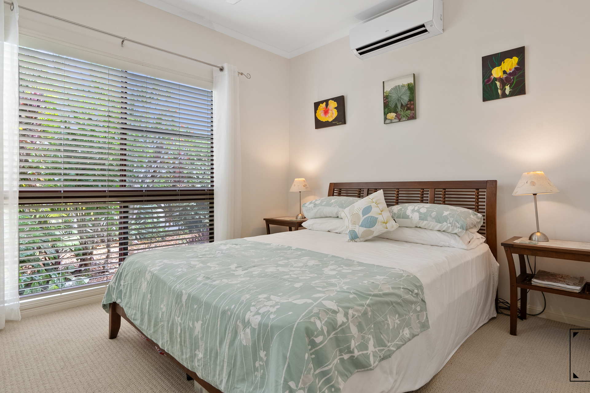 10 Castaways Close, Kewarra Beach, QLD 4879 AUS