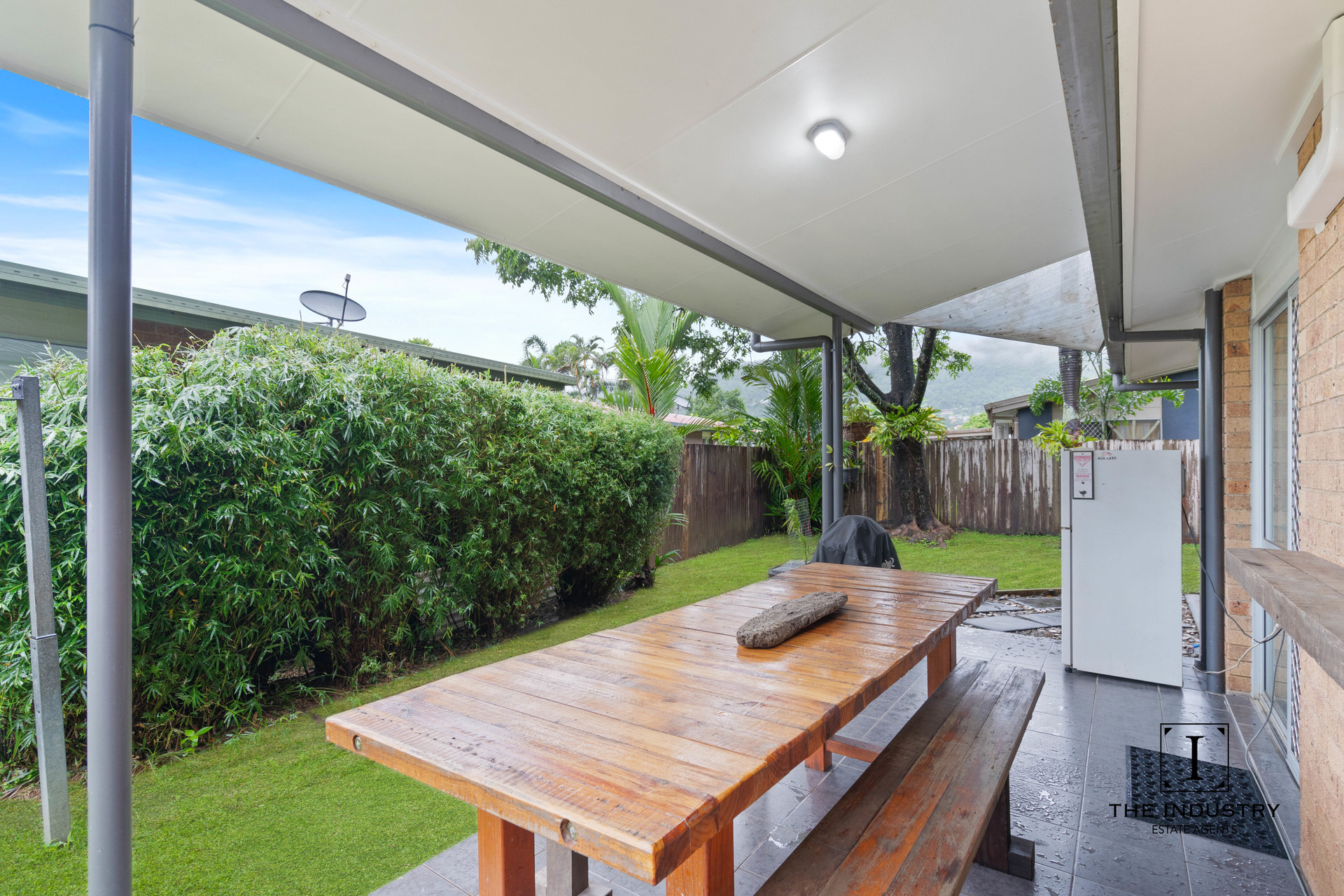 1 Fabris Street, Mooroobool, QLD 4870 AUS