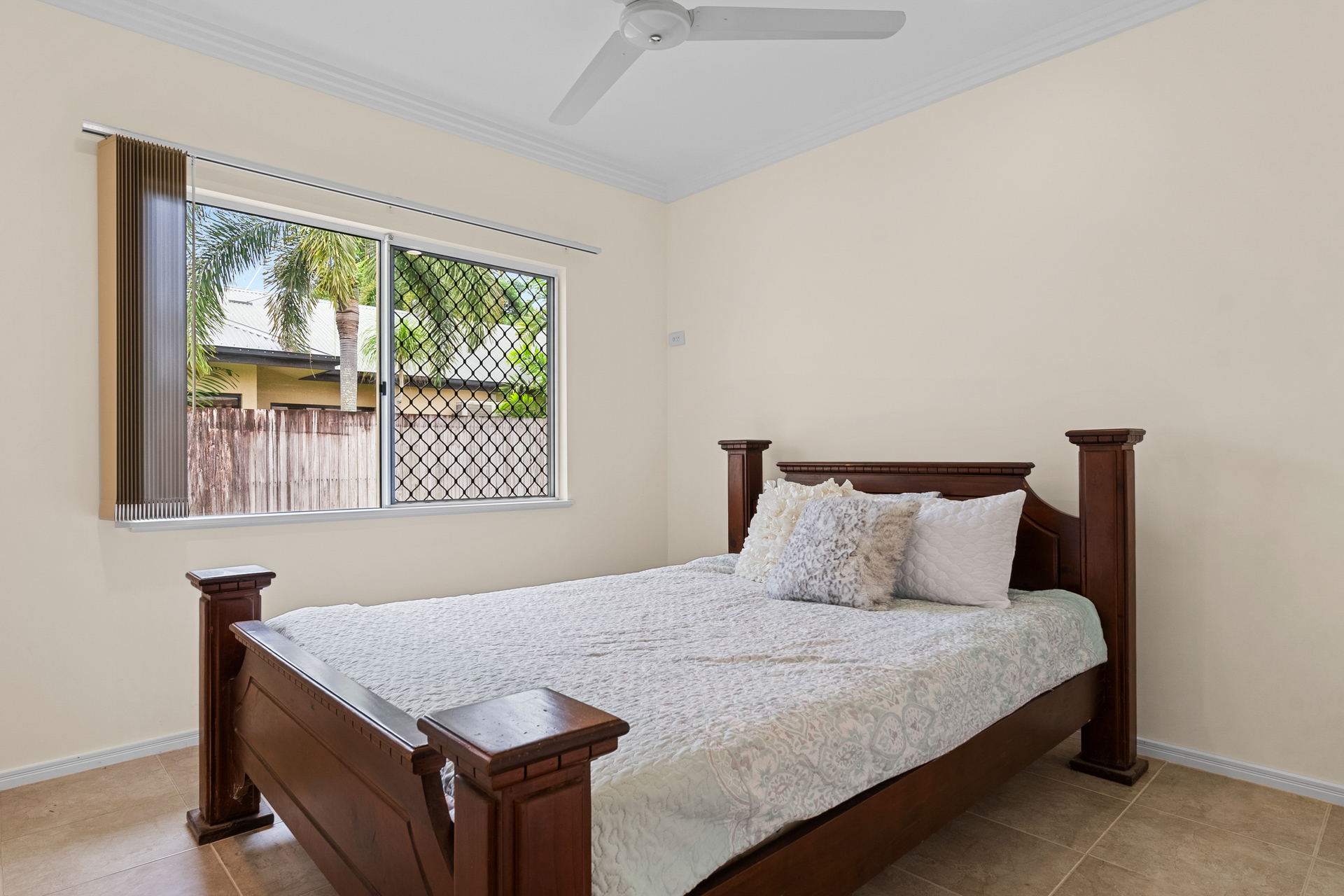 12 Ellis Close, Kewarra Beach, QLD 4879 AUS