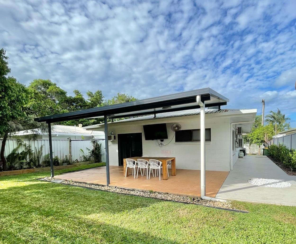 1/3 Agincourt Close, Clifton Beach, QLD 4879 AUS